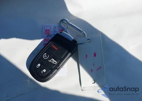 2019 Jeep Cherokee Limited 4X4 from USA, damaged, VIN 1C4PJMDX5KD245530